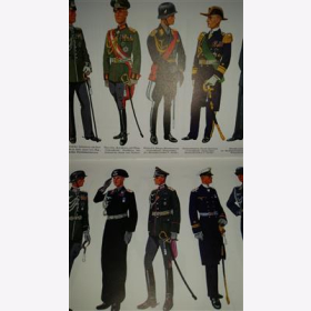 Hettler Uniformen Deutschen Wehrmacht einschlie&szlig;lich Ausr&uuml;stung Seitenwaffen