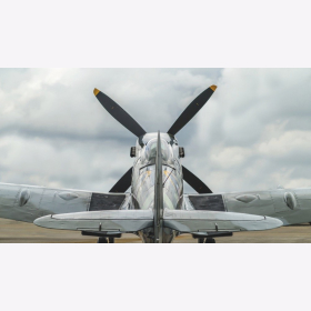Laurier Kampfflugzeuge Zweiter Weltkrieg Fighter! Luftschlachten Messerschmitt Spitfire