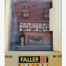 Fränkisches Fachwerkhaus mit Spielwarenladen Faller...
